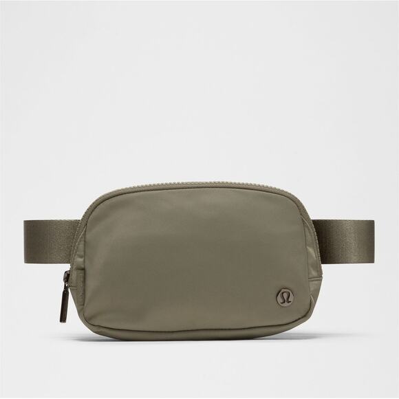 CLOSING SALE - NWT Lululemon Everywhere Belt Bag Long Strap *1L - Picture 1 of 6